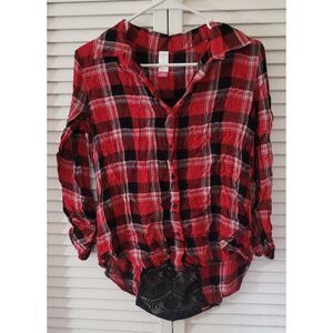 No Boundaries Plaid Shirt Women Small Liberty Love Red  White Black Lace Back